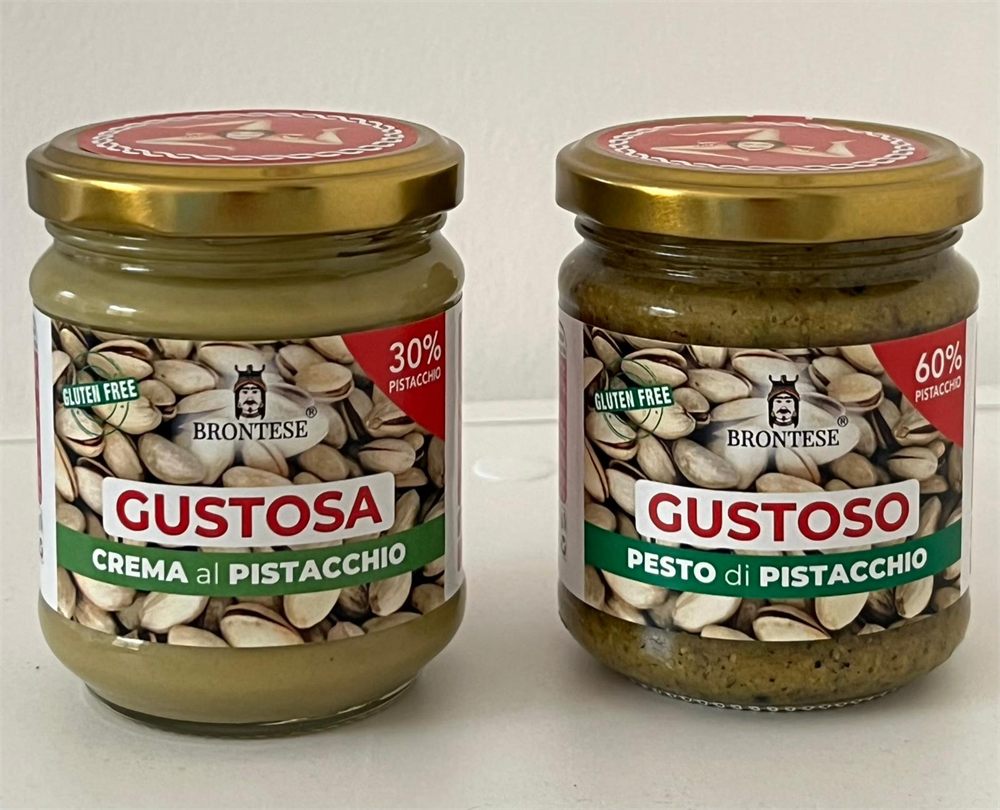 Pistachio cream and pesto jars